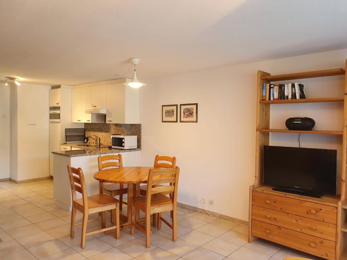 Tgesa La Roiva, Ferienwohnungen mit Hallenbad und Sauna Lenzerheide/Lai Exterior foto