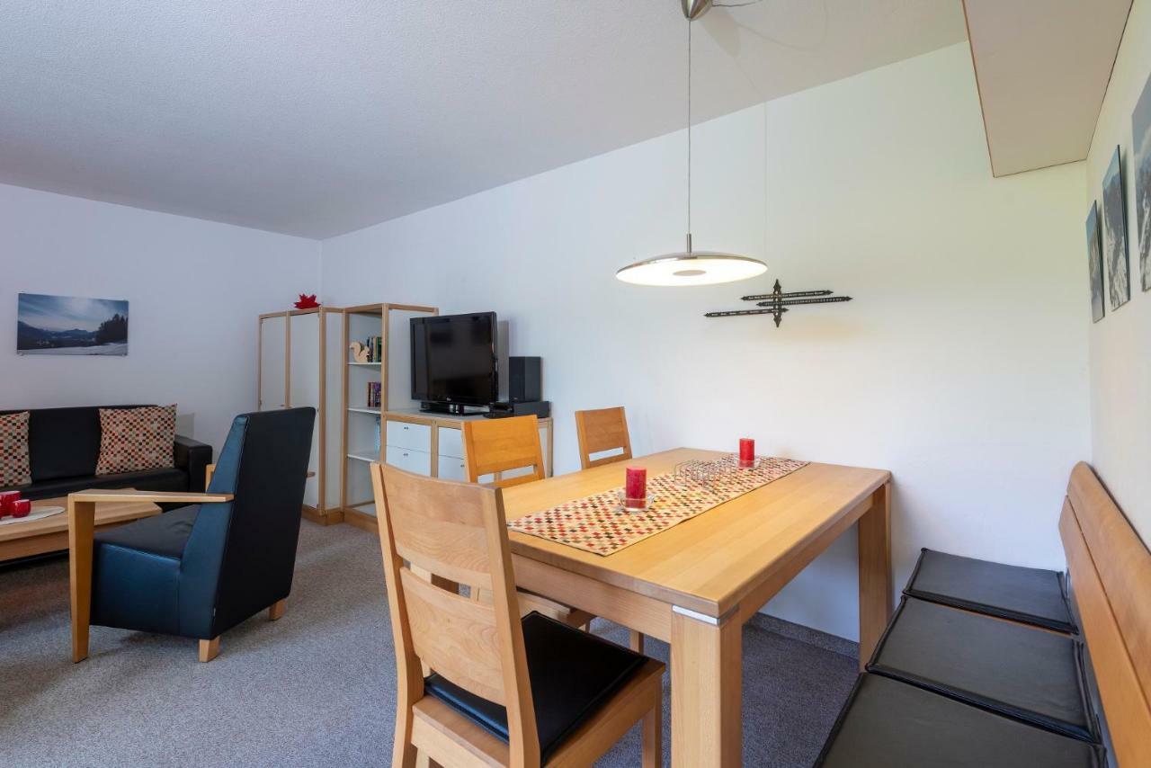 Tgesa La Roiva, Ferienwohnungen mit Hallenbad und Sauna Lenzerheide/Lai Exterior foto
