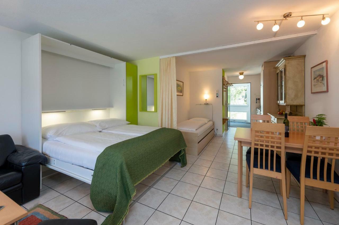 Tgesa La Roiva, Ferienwohnungen mit Hallenbad und Sauna Lenzerheide/Lai Exterior foto