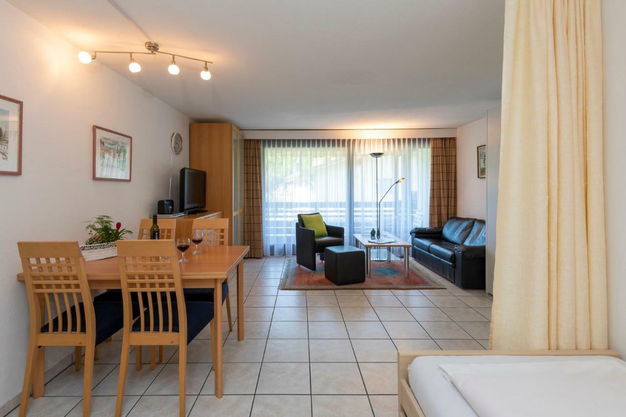 Tgesa La Roiva, Ferienwohnungen mit Hallenbad und Sauna Lenzerheide/Lai Exterior foto