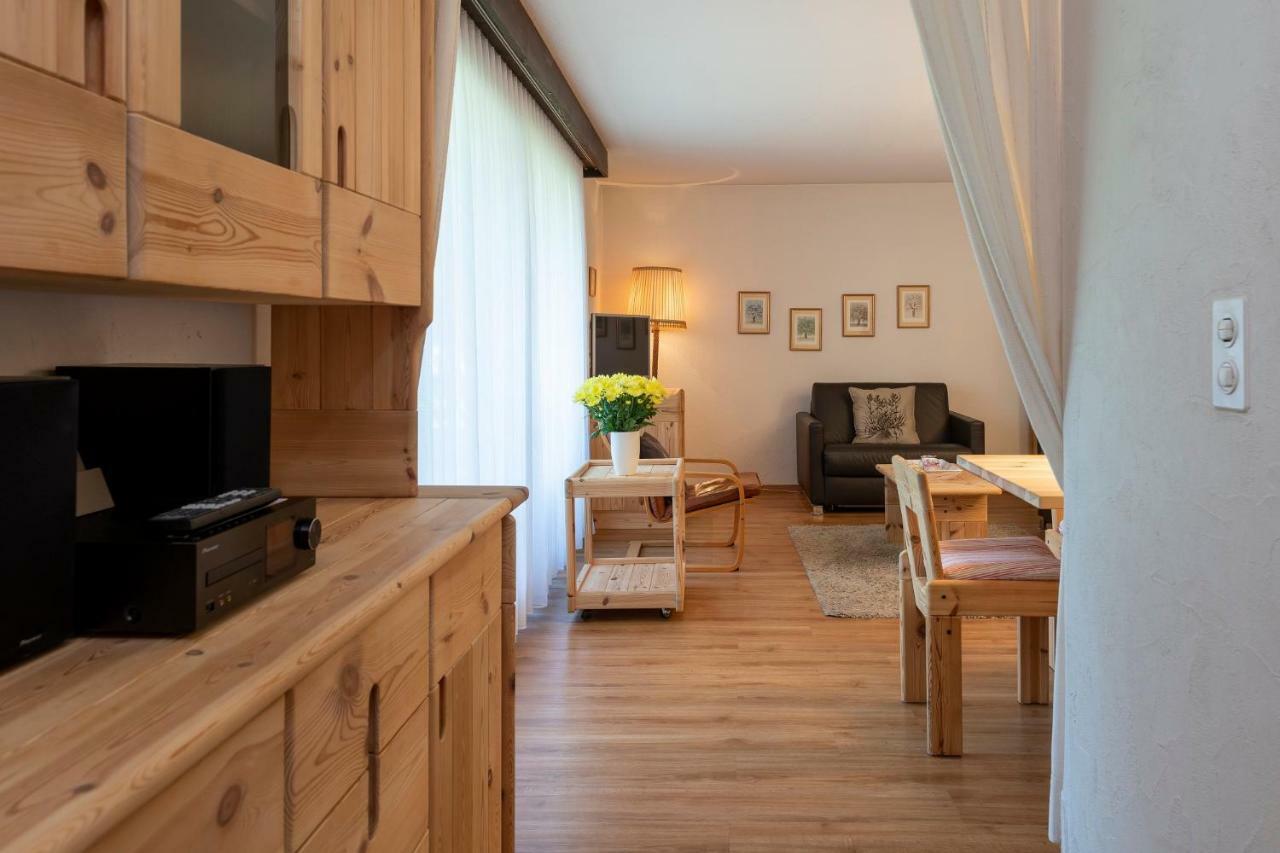 Tgesa La Roiva, Ferienwohnungen mit Hallenbad und Sauna Lenzerheide/Lai Exterior foto