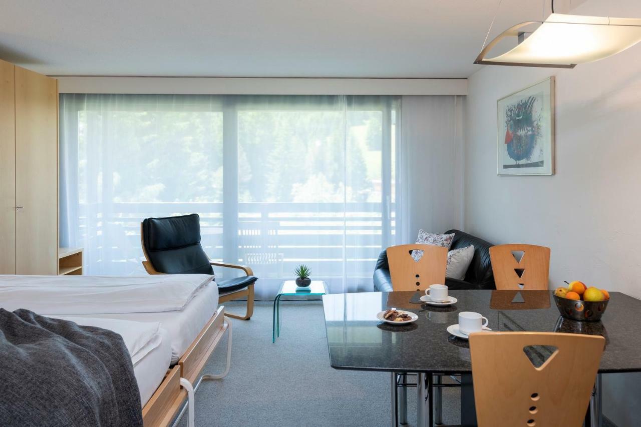 Tgesa La Roiva, Ferienwohnungen mit Hallenbad und Sauna Lenzerheide/Lai Exterior foto