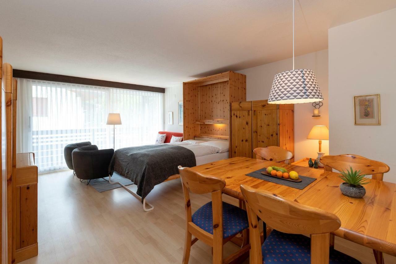Tgesa La Roiva, Ferienwohnungen mit Hallenbad und Sauna Lenzerheide/Lai Exterior foto